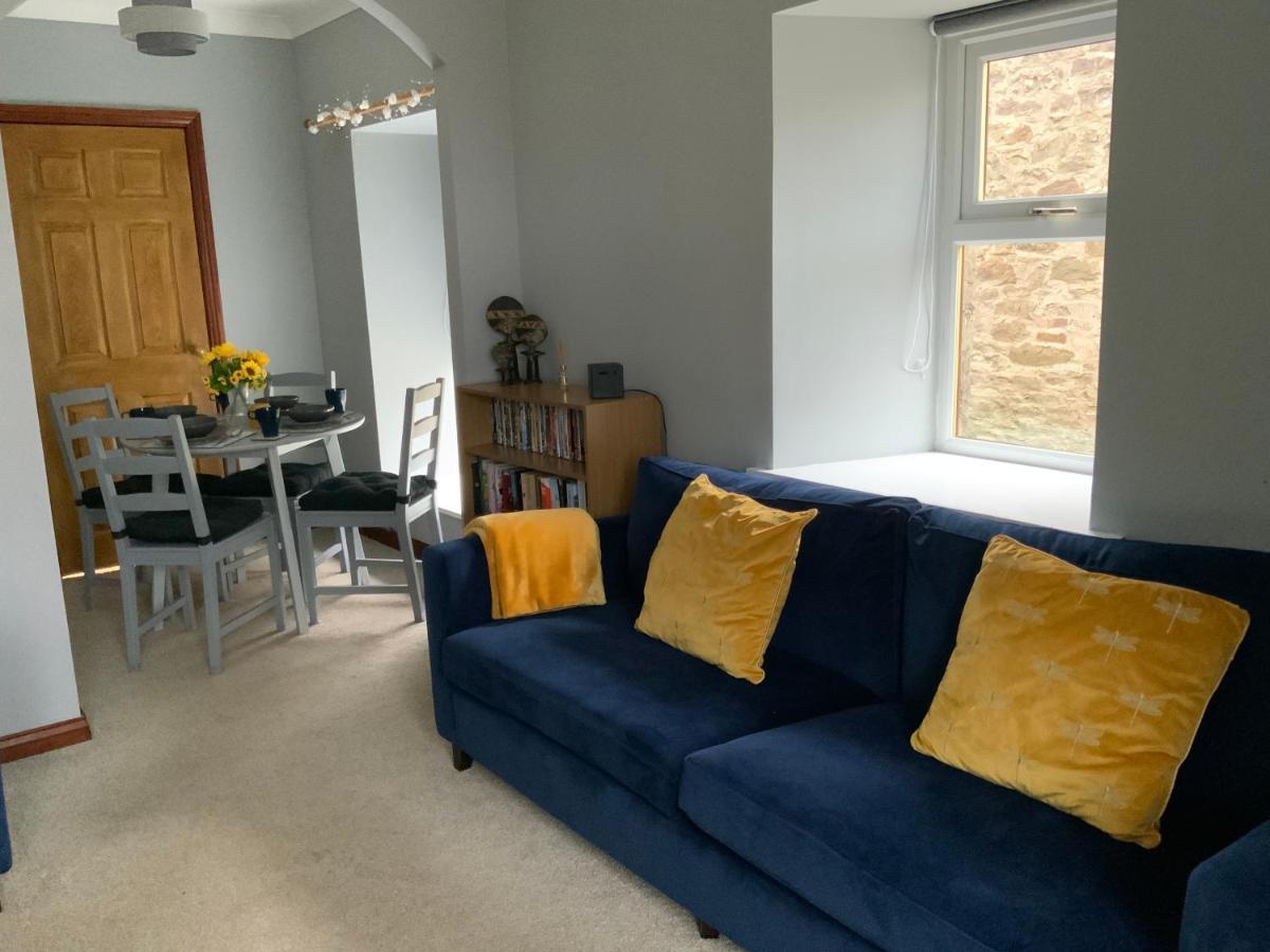 The Granary At Tinto Retreats, Biggar Is A Gorgeous 3 Bedroom Stone Cottage Wiston  Esterno foto